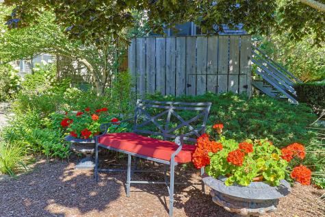 18 Miller Hill Road Provincetown MA 02657
