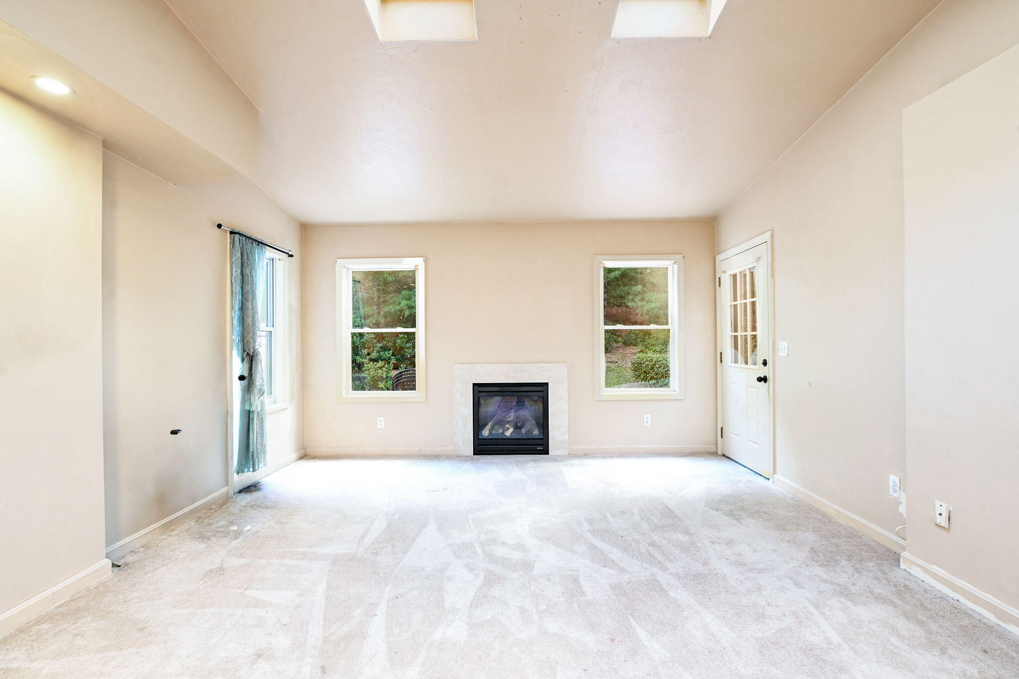 29 Surrey Lane Bourne MA 02532