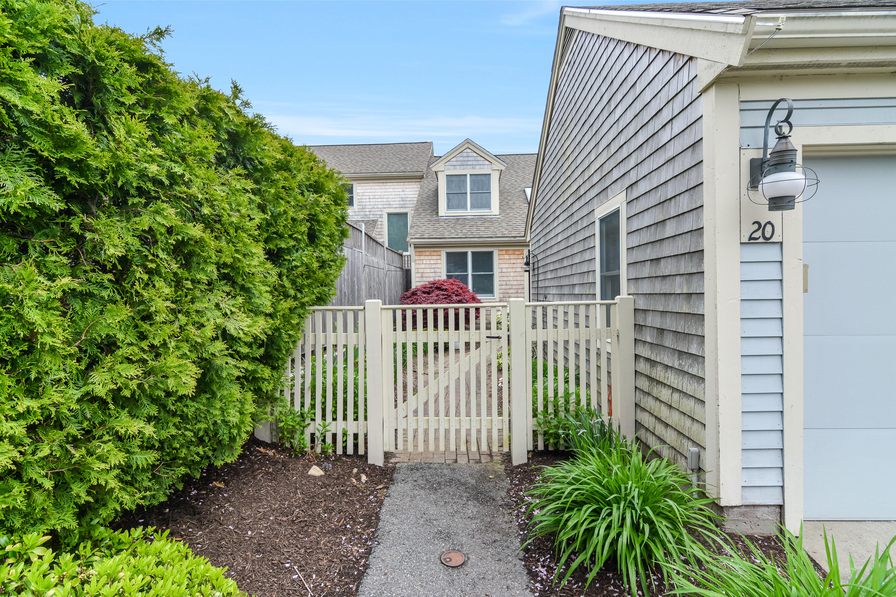 20 Boxwood Circle Village Yarmouth MA 02675