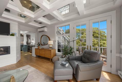 208 Bradford Street Provincetown MA 02657