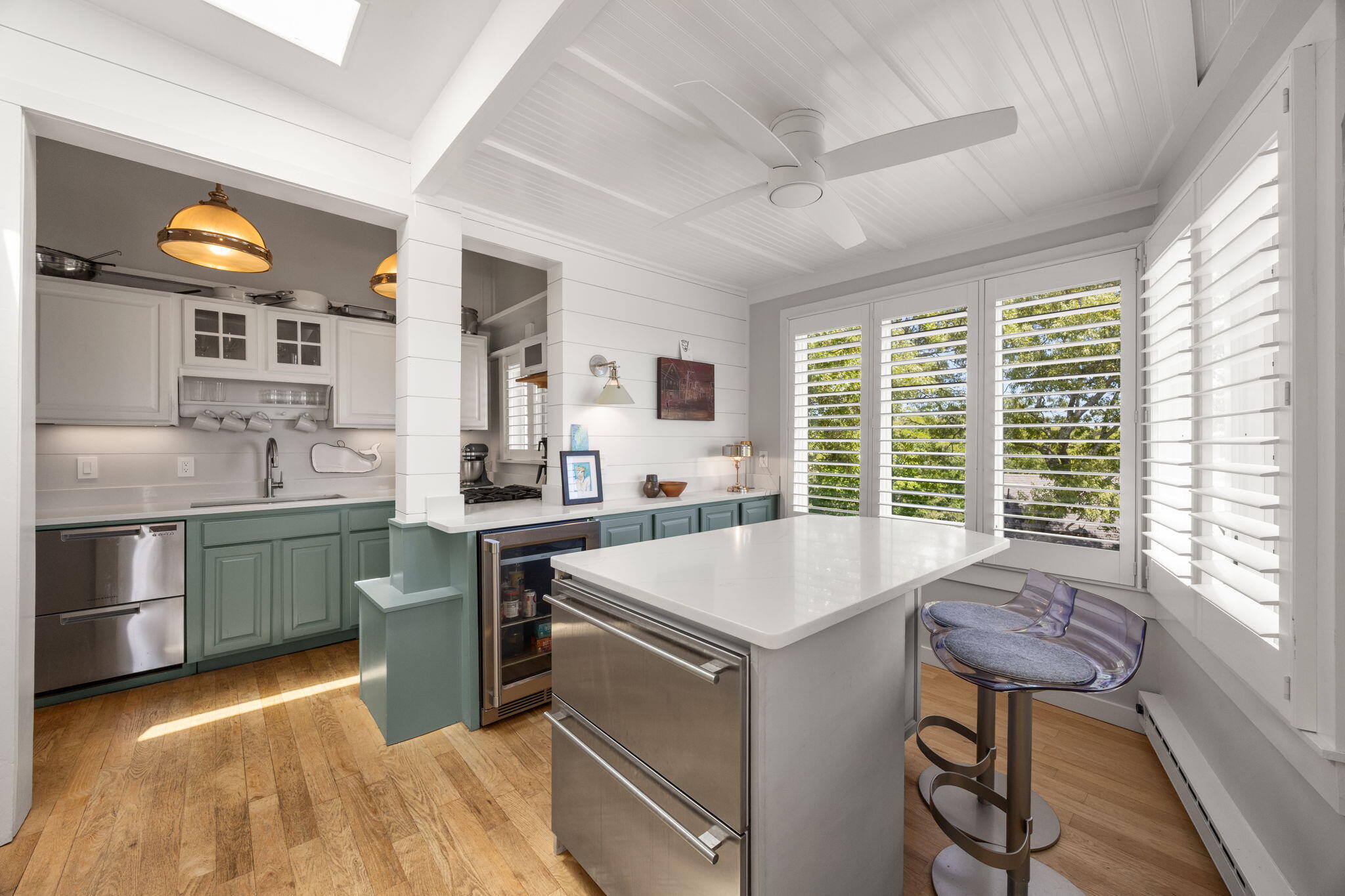 208 Bradford Street Provincetown MA 02657