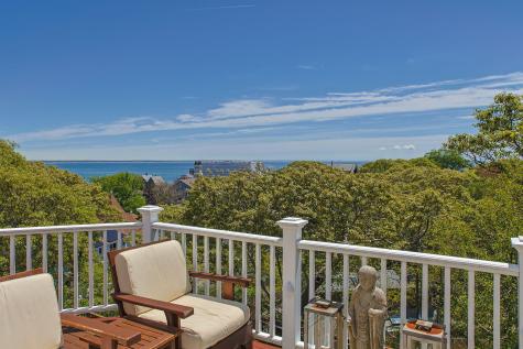 208 Bradford Street Provincetown MA 02657