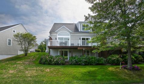 16 Amberwood Court Bourne MA 02532