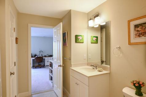 16 Amberwood Court Bourne MA 02532