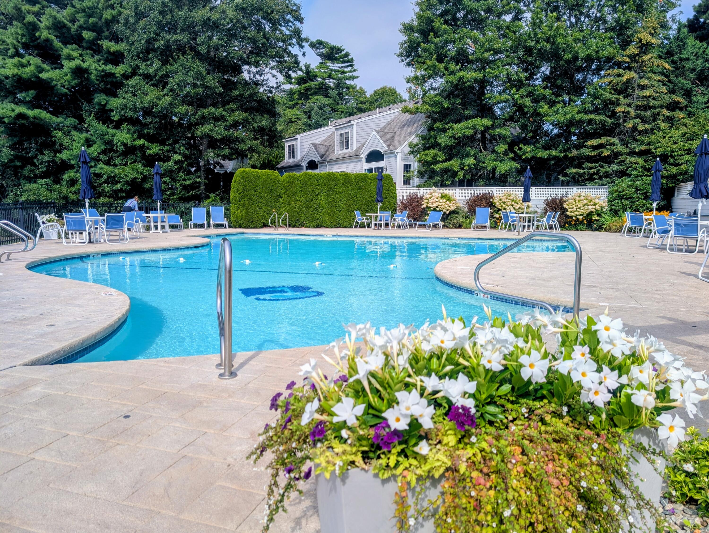 16 Amberwood Court Bourne MA 02532