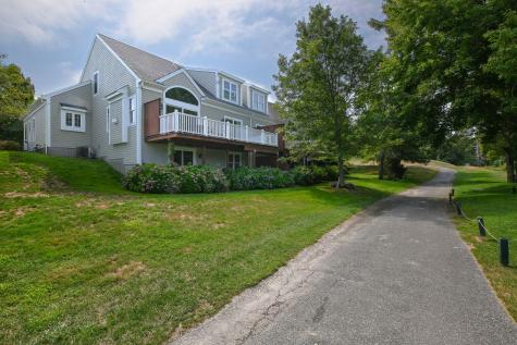 16 Amberwood Court Bourne MA 02532
