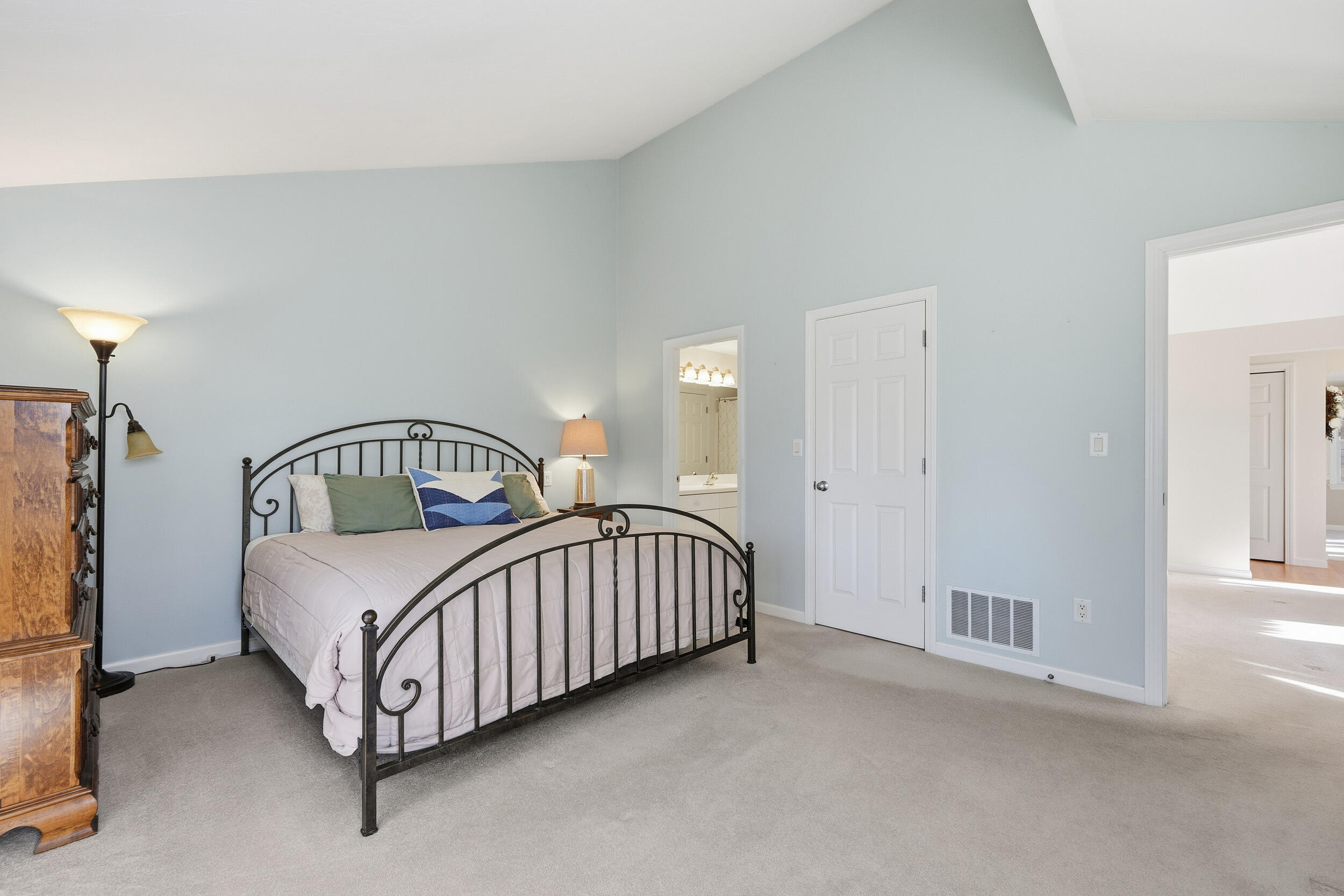 29 Boxwood Circle Yarmouth MA 02675