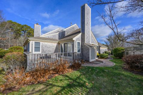 29 Boxwood Circle Yarmouth MA 02675