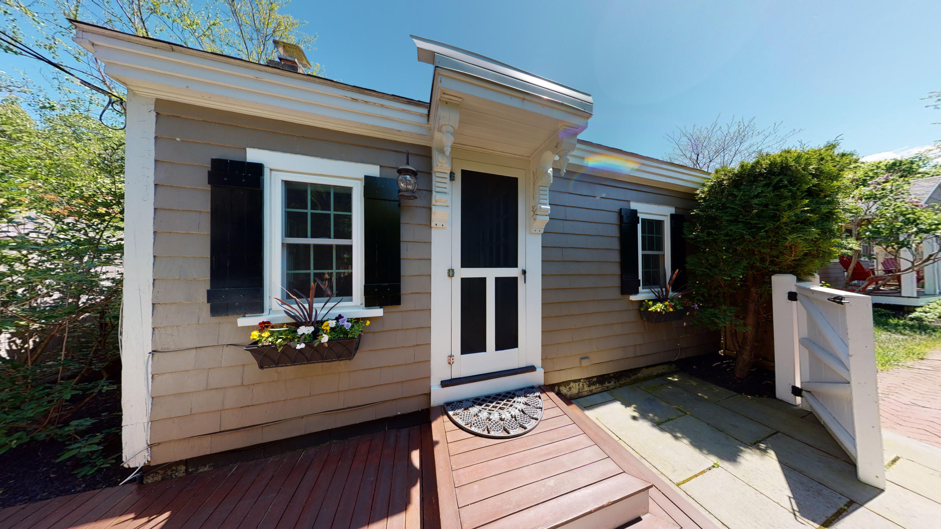 5 Browne Street MA 02657