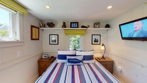 5 Browne Street MA 02657