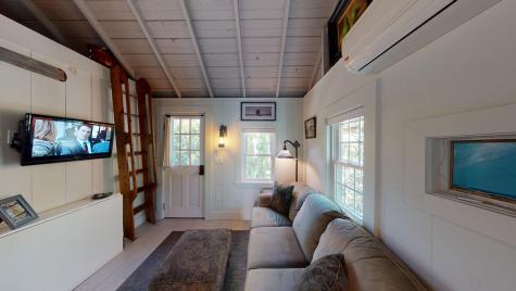 5 Browne Street MA 02657