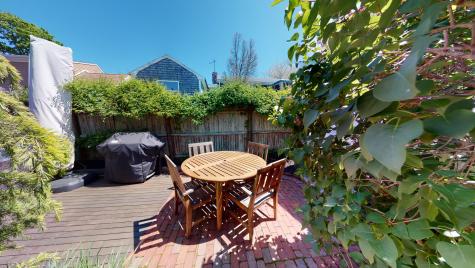 5 Browne Street MA 02657