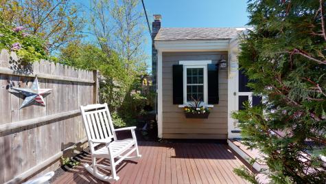 5 Browne Street MA 02657