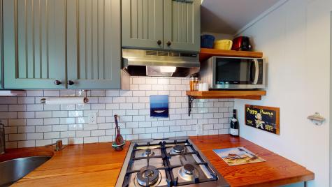 5 Browne Street MA 02657
