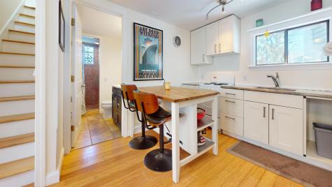 208 Bradford Street Provincetown MA 02657