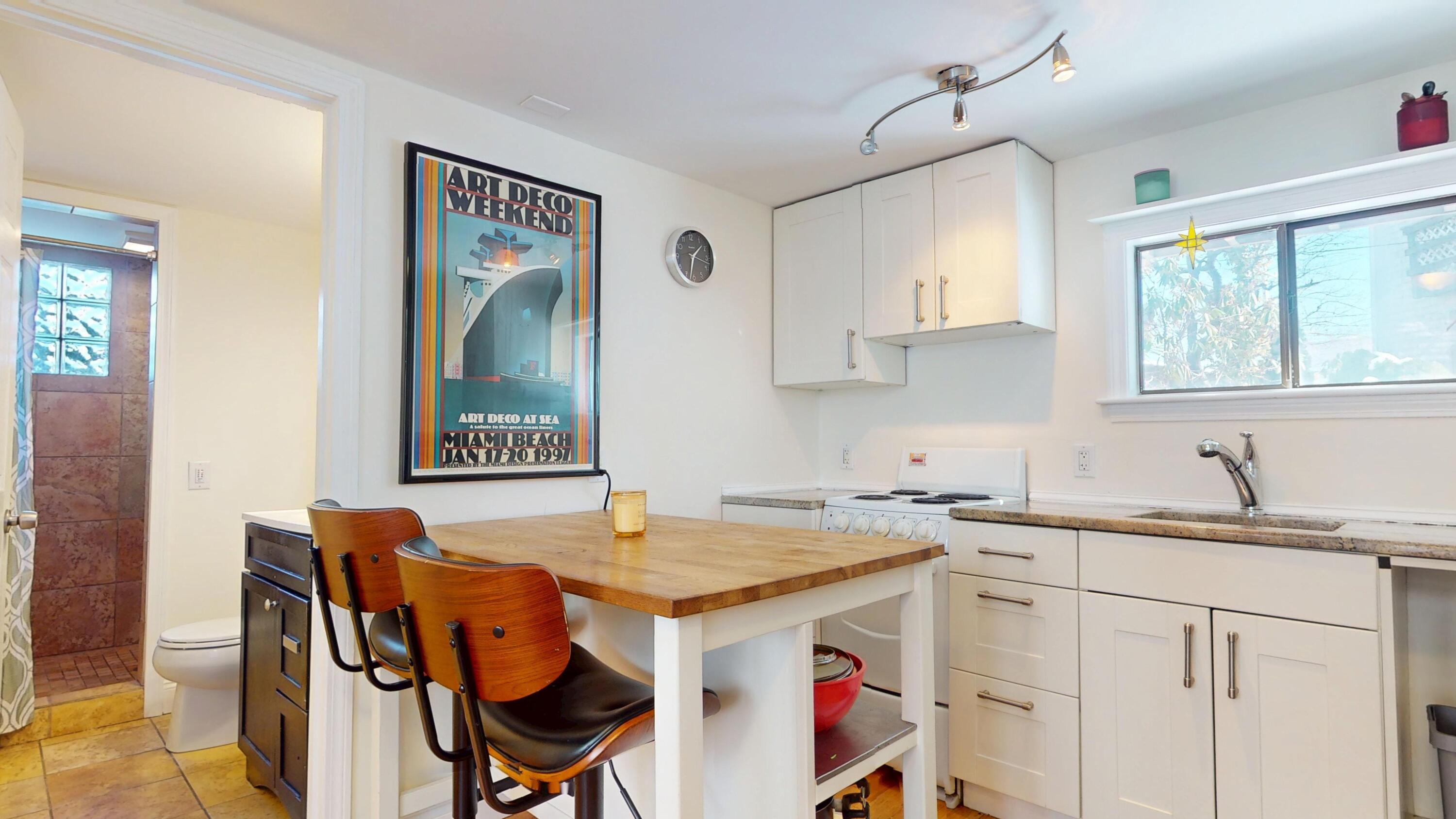 208 Bradford Street Provincetown MA 02657