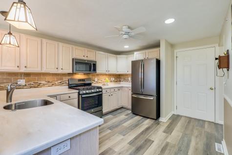 16 Executive Drive Mashpee MA 02649