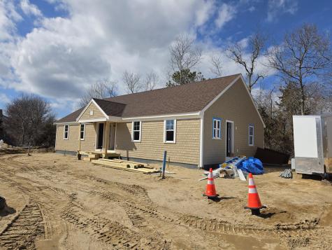 87 Acapesket Road Falmouth MA 02536