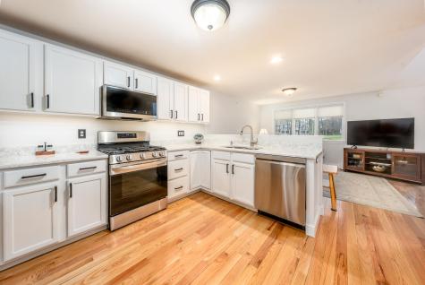 3 Longwood Road Mashpee MA 02649