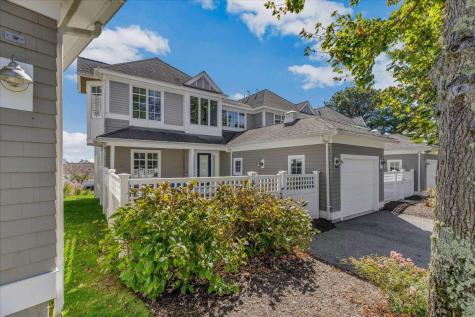 66 Sea View Lane Mashpee MA 02649