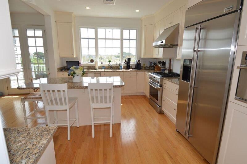 68 Sea View Lane Mashpee MA 02649