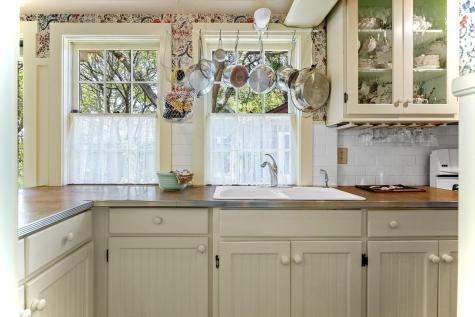 3 Fishburn Court Provincetown MA 02657