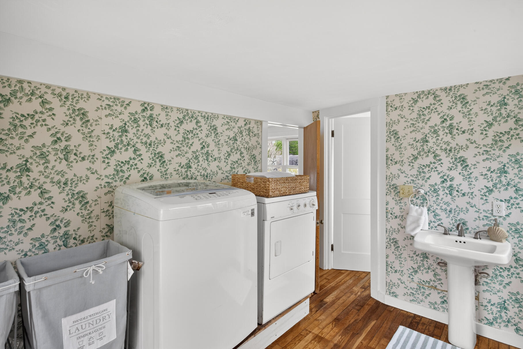 5 Pleasant Street Dennis Port MA 02639