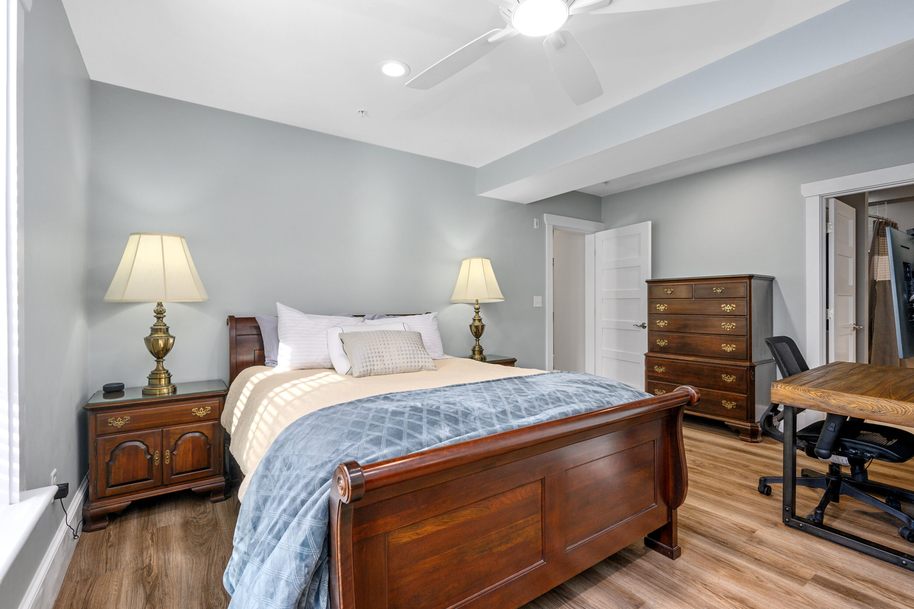 76 Court Street Plymouth MA 02360