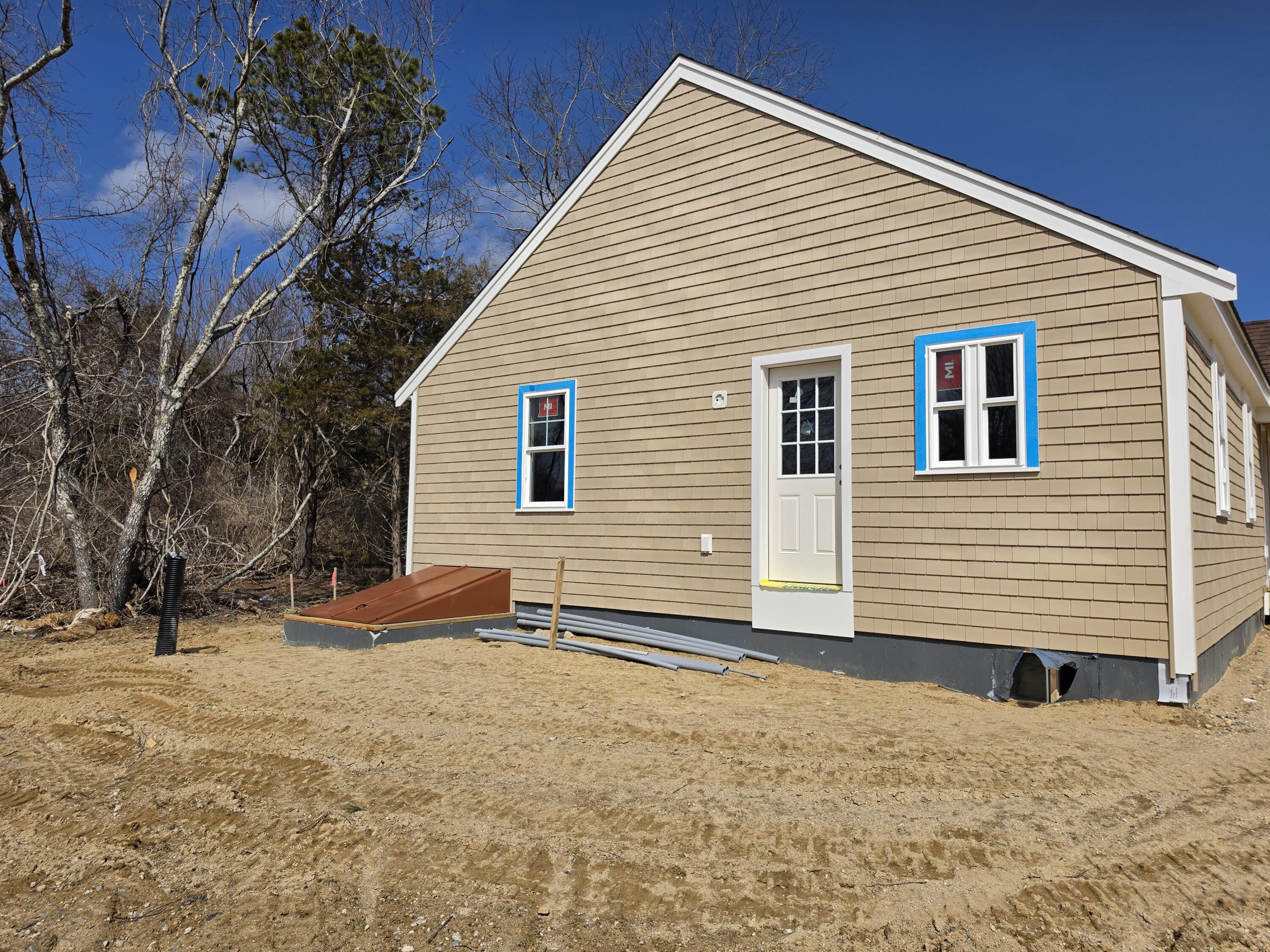 87 Acapesket Road East Falmouth MA 02536