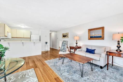 35 Ashumet Road Mashpee MA 02649