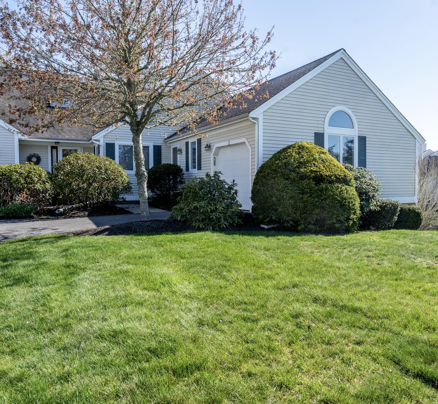 1 Ironwood Path Mashpee MA 02649