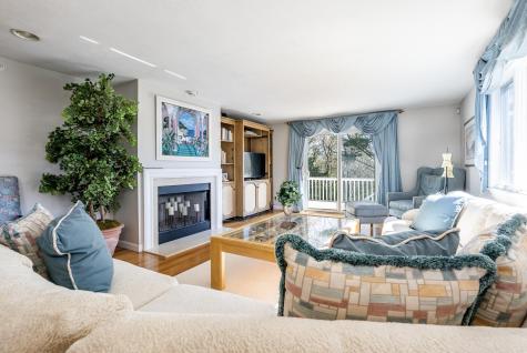 1 Ironwood Path Mashpee MA 02649
