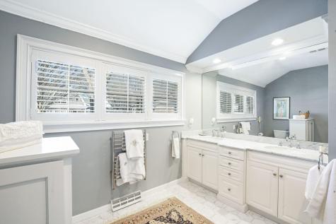 199 E Bay Road Barnstable MA 02655