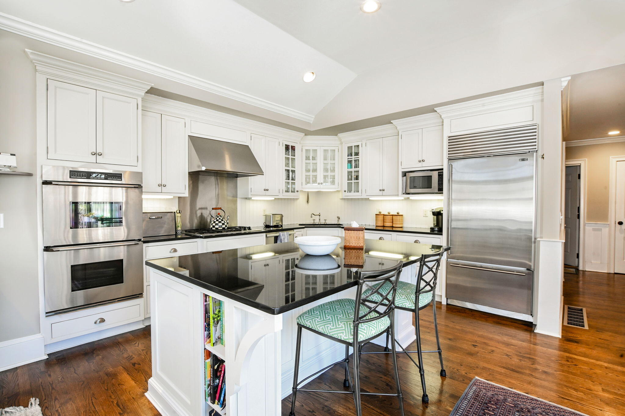 199 E Bay Road Osterville MA 02655