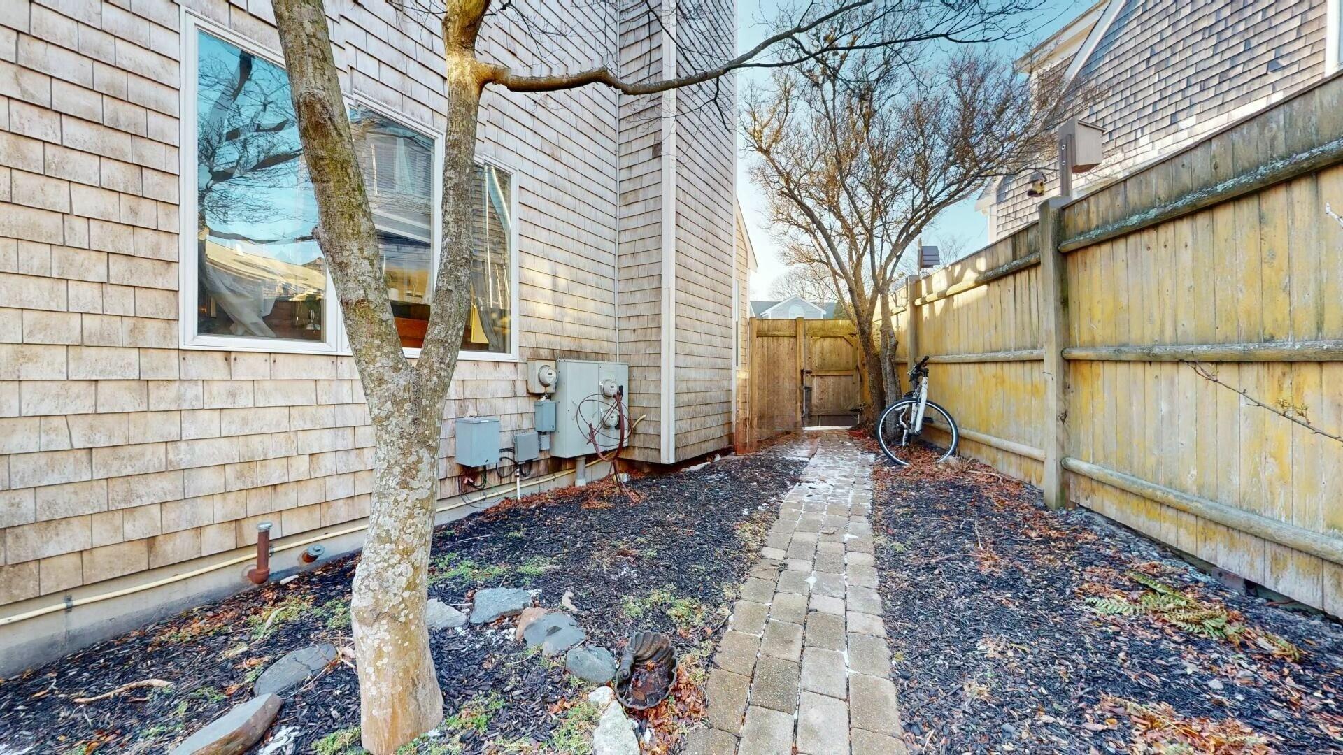 8 Seashore Park Drive Provincetown MA 02657