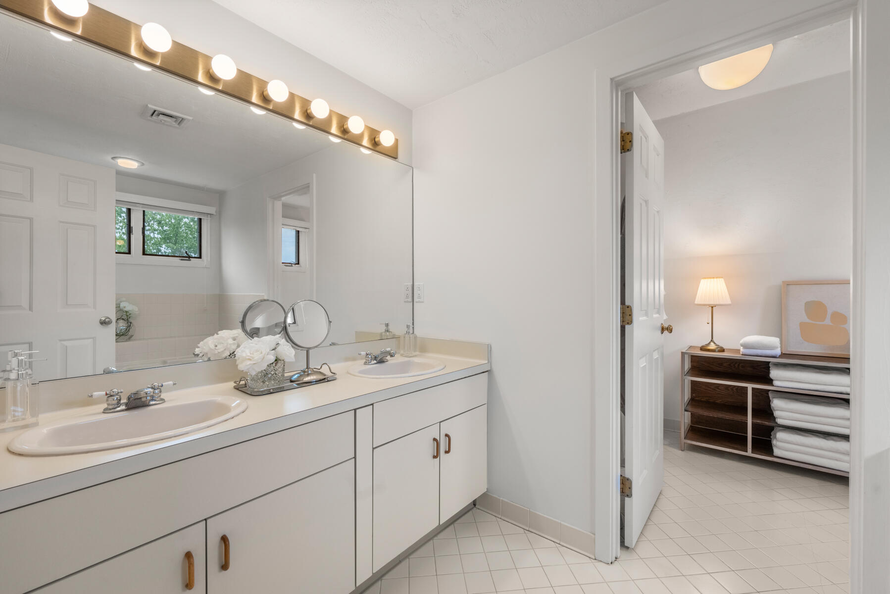 17 Bay Pointe Drive MA 02571