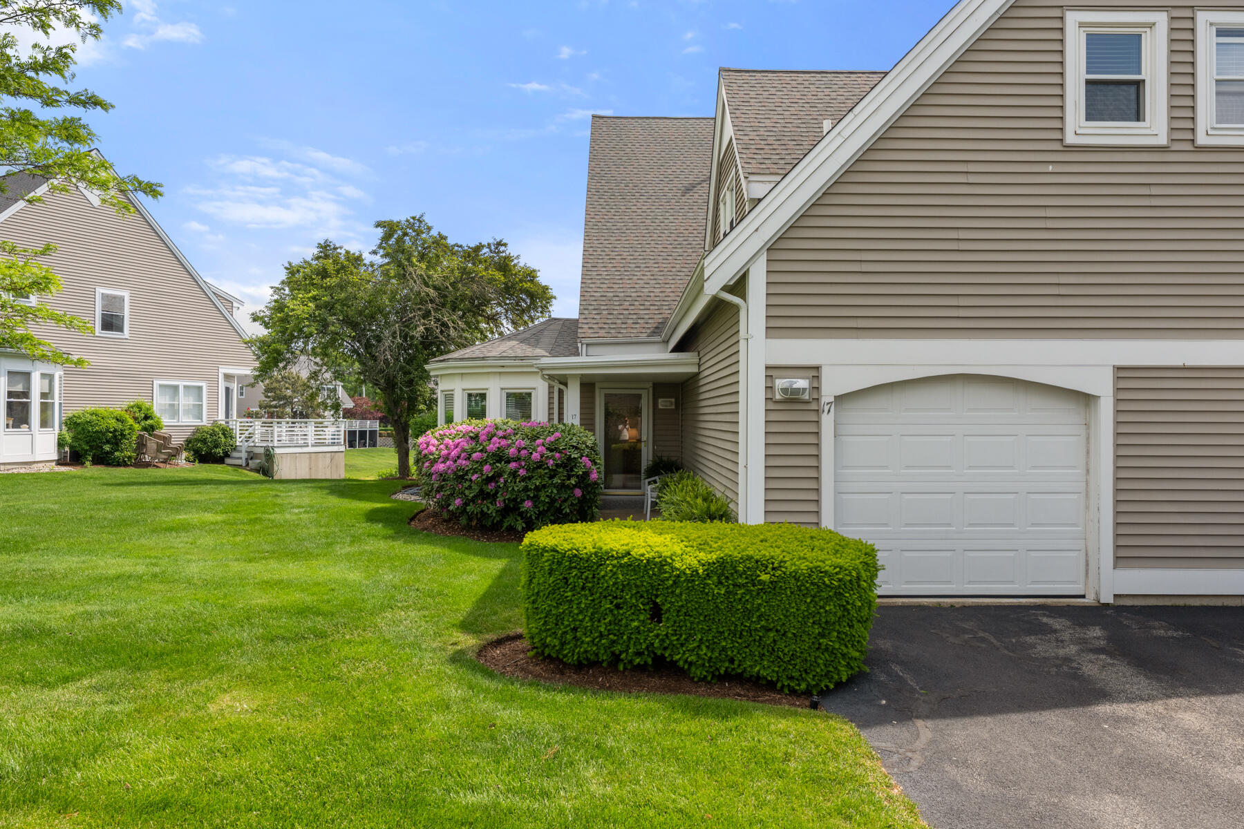 17 Bay Pointe Drive MA 02571