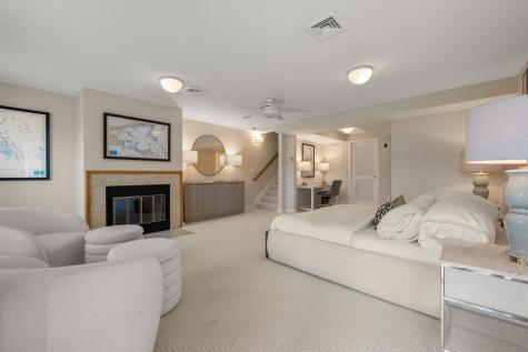 17 Bay Pointe Drive MA 02571