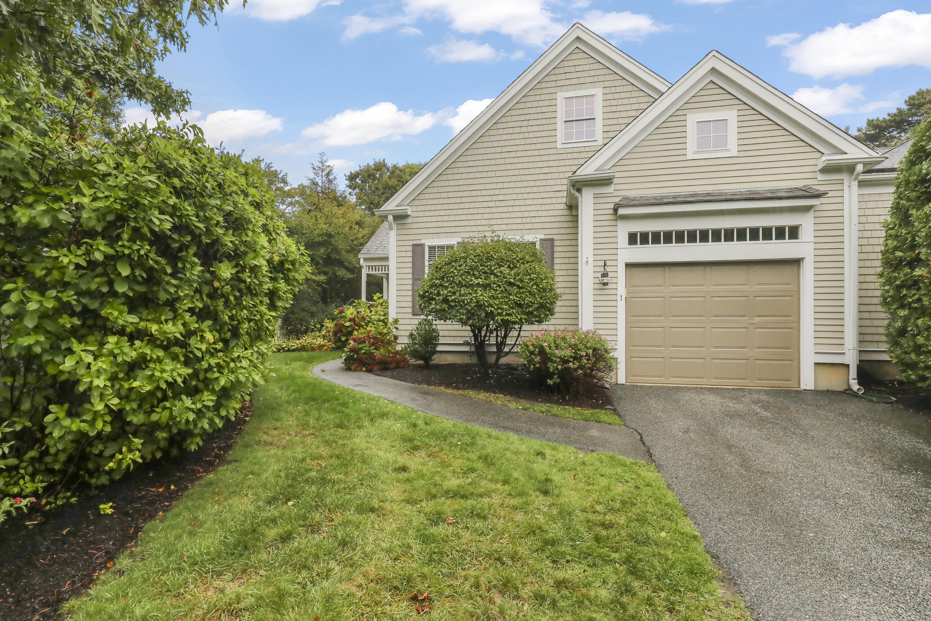1 Hollyhock Knoll Court Bourne MA 02532