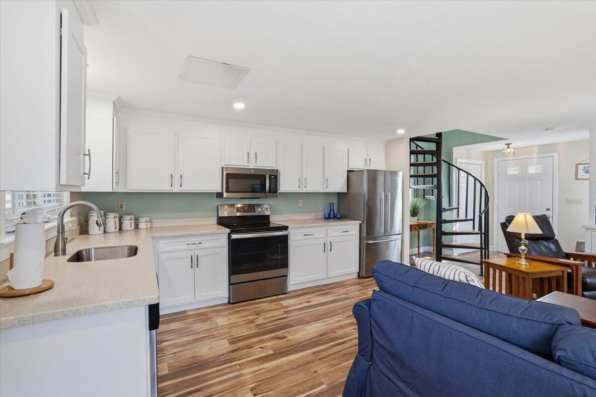 111 School Street Dennis MA 02670