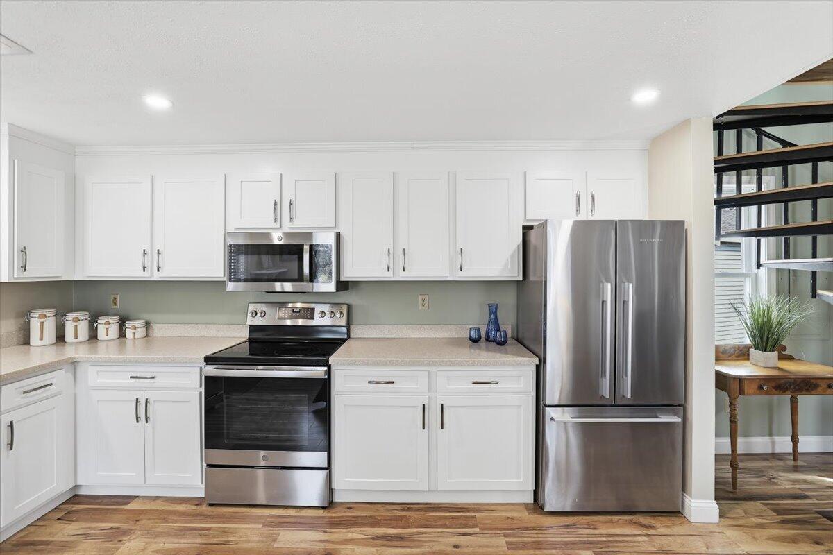 111 School Street Dennis MA 02670