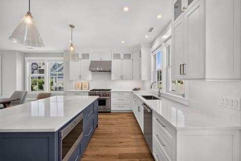 533 Woods Hole Road Woods Hole MA 02543