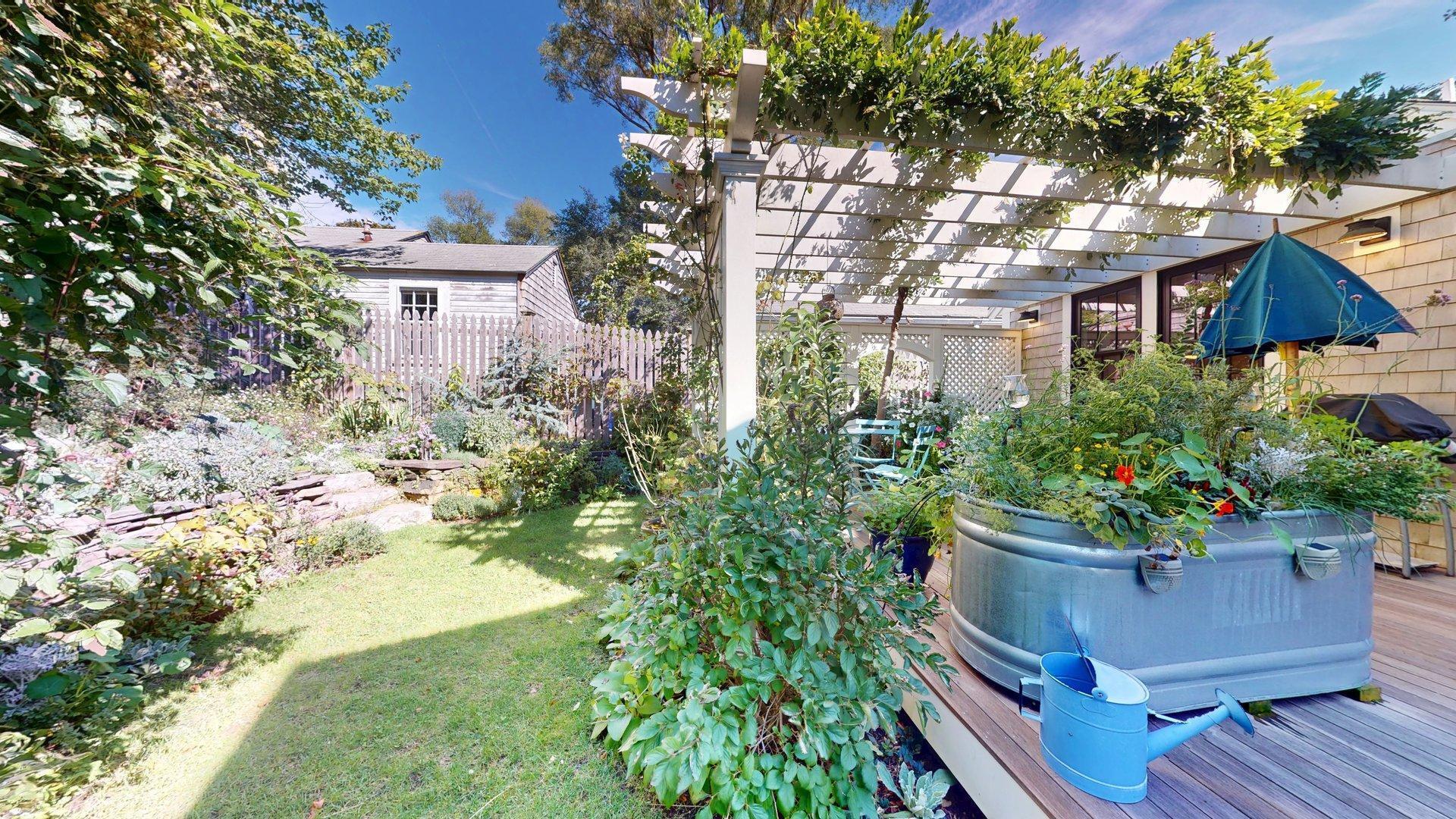 34 Pearl Street Provincetown MA 02657