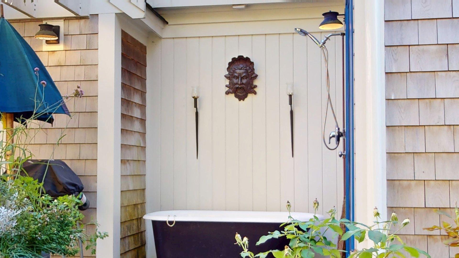 34 Pearl Street Provincetown MA 02657