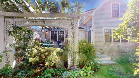 34 Pearl Street Provincetown MA 02657