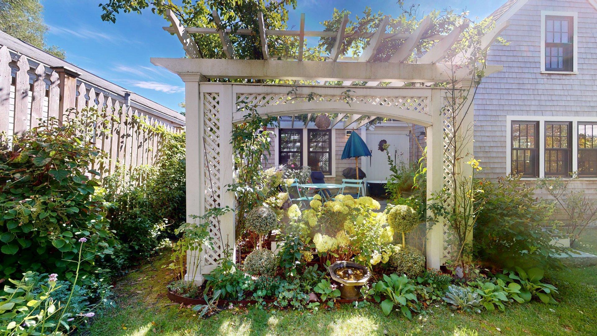 34 Pearl Street Provincetown MA 02657