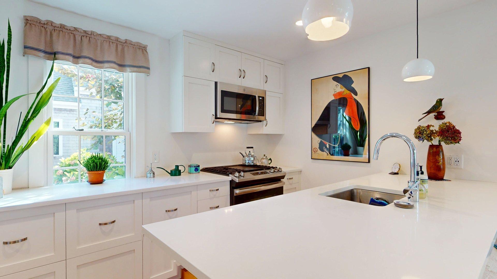 34 Pearl Street Provincetown MA 02657