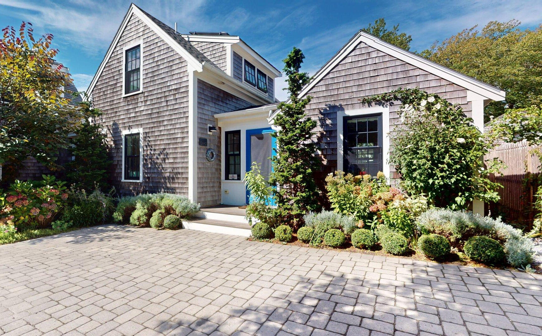 34 Pearl Street Provincetown MA 02657