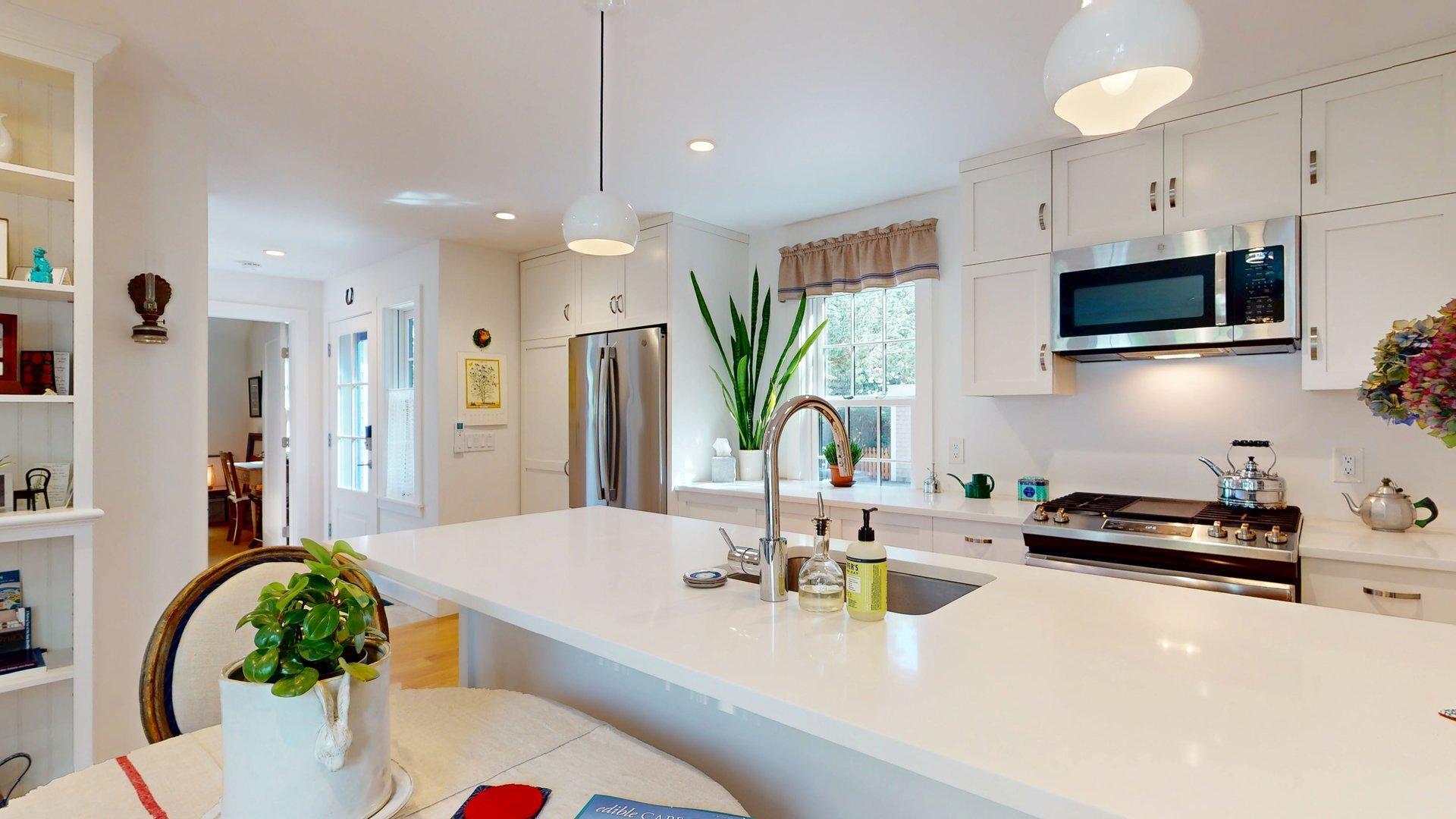 34 Pearl Street Provincetown MA 02657