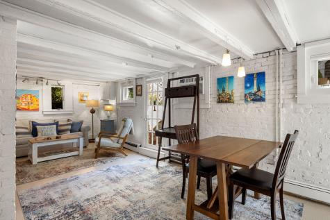 18 Standish Street Provincetown MA 02657